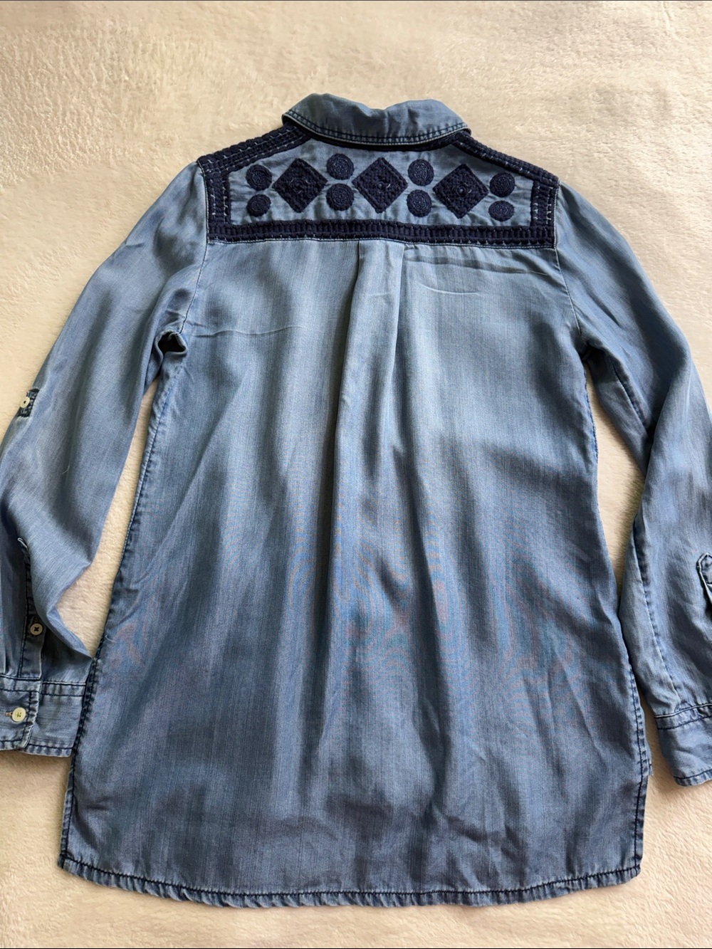 Holding Horses Anthropologie Chambray Blue Embroidered Button Down Shirt XS - Picture 11 of 15